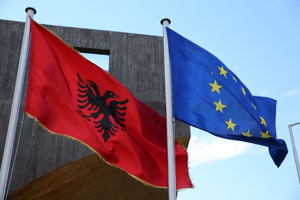 EU - Albania flags; Photo: Pixabay